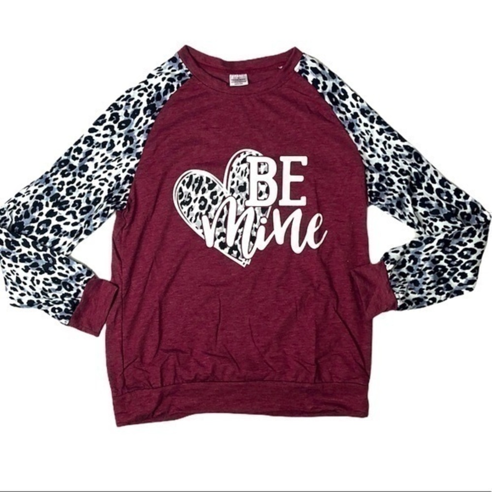 Be Mine Valentine’s Day long sleeve top size Small
